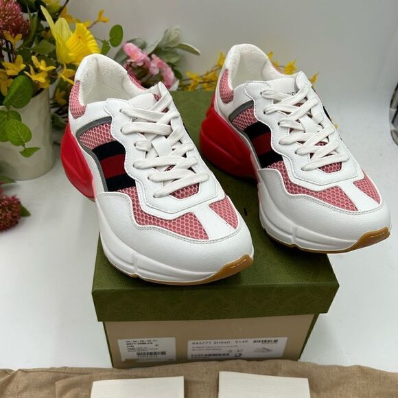 SOLD!!!!!!!!     Women’s Gucci Rython sneakers, size 37 made in Italy - Picture 1 of 11